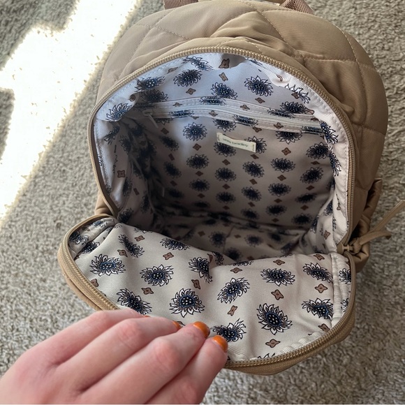 Vera Bradley Small Banbury Backpack | Tiger’s Eye | Polyester Twill - Picture 6 of 12